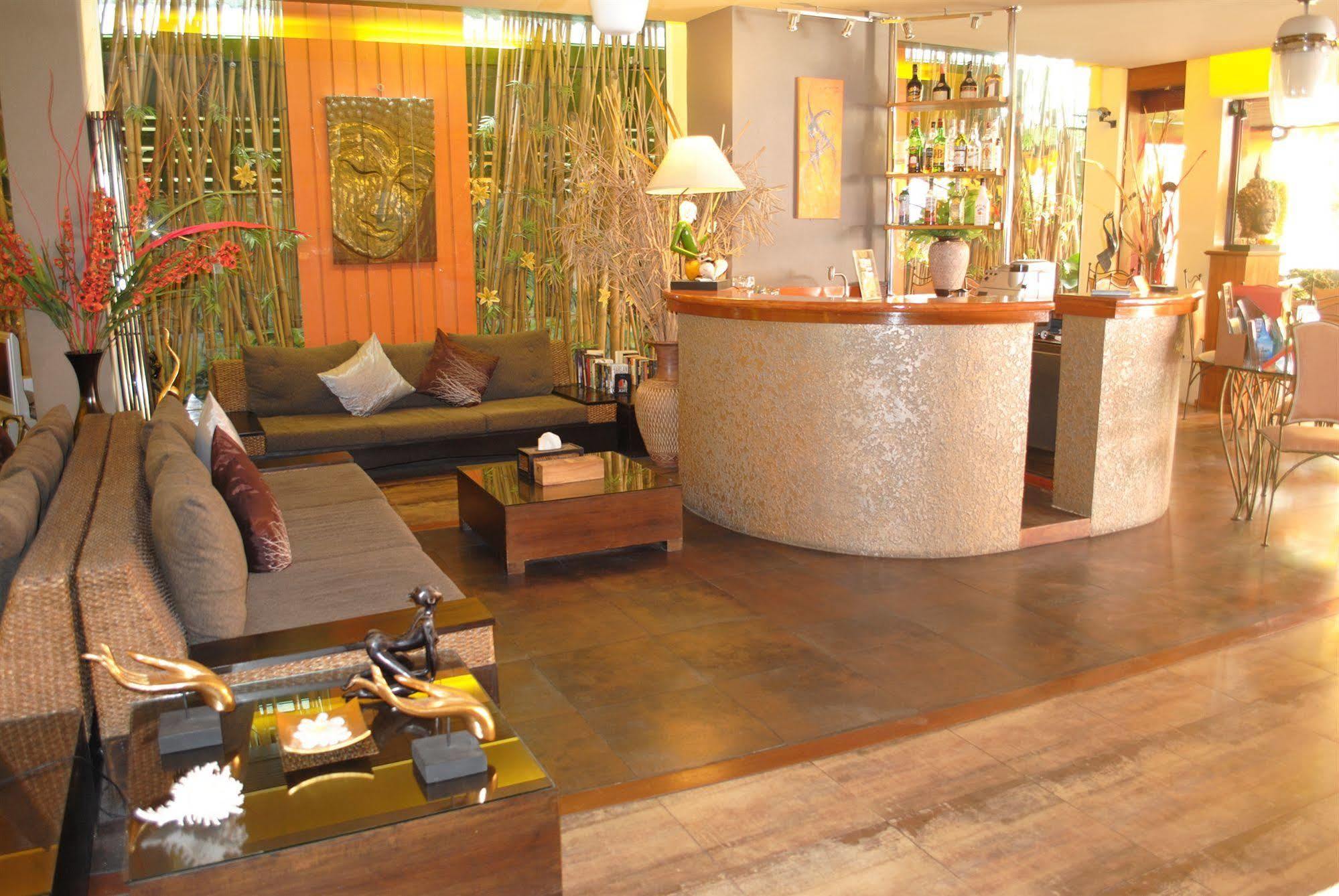 Pasadena Lodge Pattaya Luaran gambar
